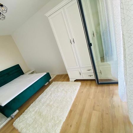 Dreamhill1 Apartment Орадеа Екстериор снимка
